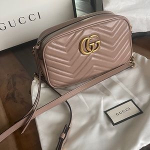 Gucci GG Marmont small matelassé shoulder bag ***AUTHENTIC***